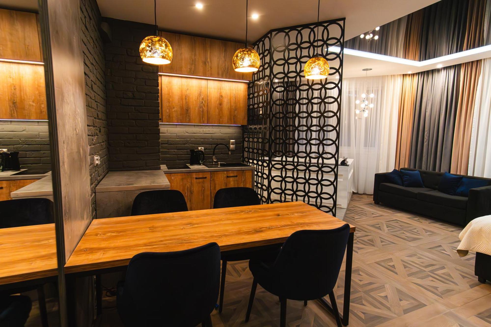 Piernikowe Jacuzzi Apartment Thorn